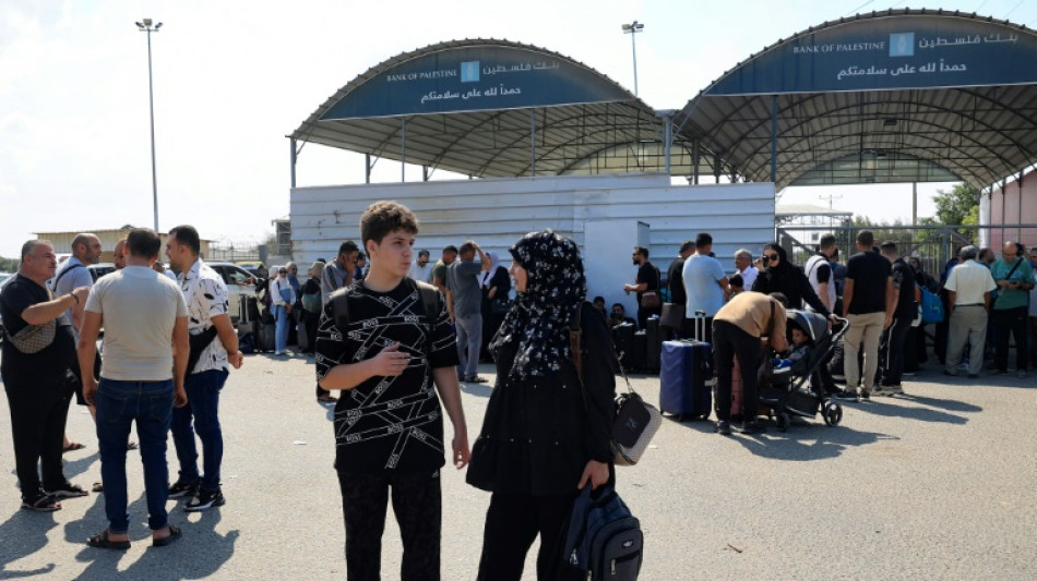 A la fronti&egrave;re entre Gaza et l'Egypte, m&ecirc;me les passeports &eacute;trangers ne valent "rien" 