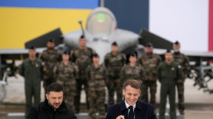 Ucrania quiere comprar un centenar de aviones de combate Rafale a Francia