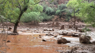 Grand Canyon flash flood leaves one dead, around 15 missing