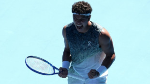 Shelton vence Humbert e vai &agrave; 2&ordf; rodada do Australian Open; Monfils se despede