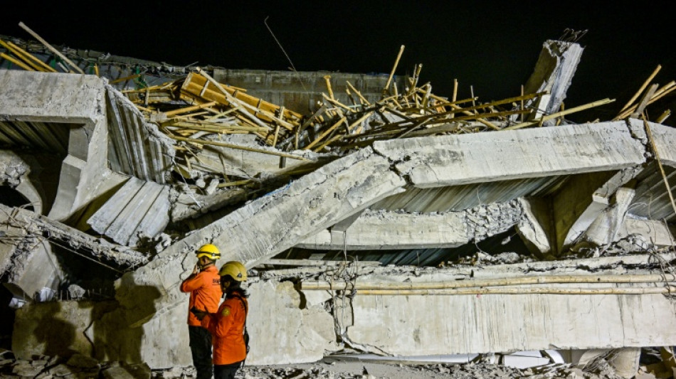 Indon&eacute;sie: trois morts et 38 disparus dans l'effondrement d'une &eacute;cole