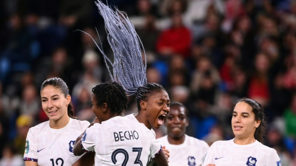 Mondial: plan&egrave;tes align&eacute;es pour les Bleues, qui h&eacute;ritent du Maroc