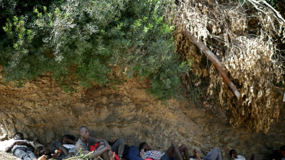 Suben a 77 los migrantes muertos al intentar llegar a Ceuta