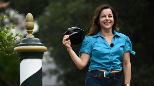 Coupes budgétaires à France Télé: une centaine de comédiens défendent la création audiovisuelle