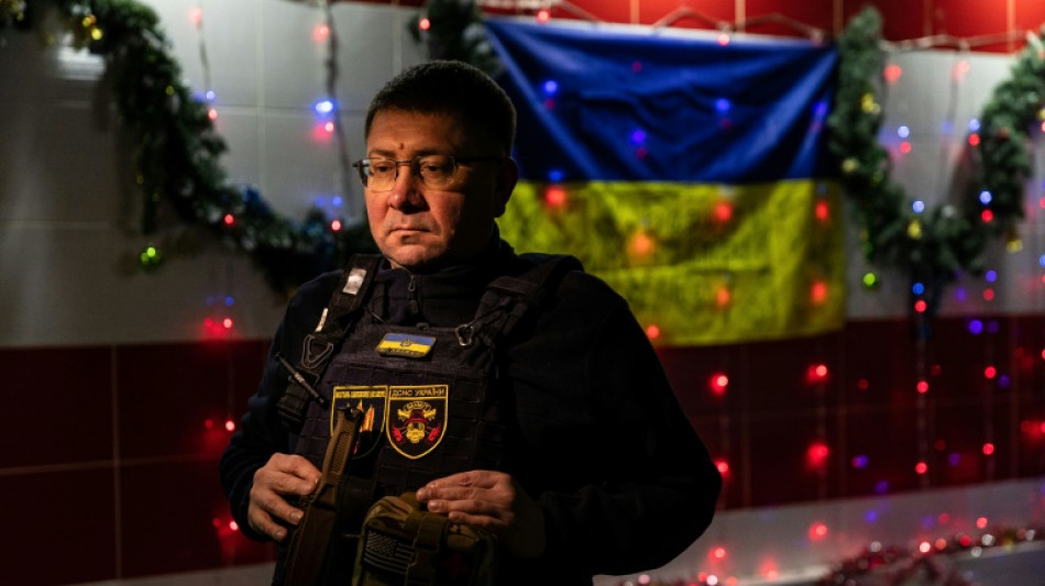 Dans la caserne des pompiers de Bakhmout: "Bonne ann&eacute;e, les gars"