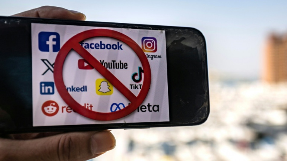 Social Media: Experten &uuml;bergeben Abschlussbericht zu Medienschutz an Prien