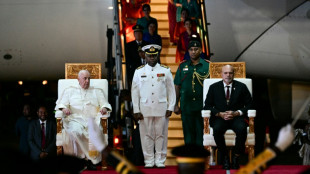 Papa desembarca em Papua-Nova Guin&eacute;, segunda etapa da viagem pela &Aacute;sia-Pac&iacute;fico