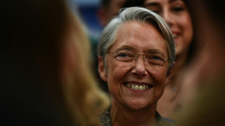 Au campus de Renaissance, Borne vante le "seul bulletin de vote pro-europ&eacute;en"