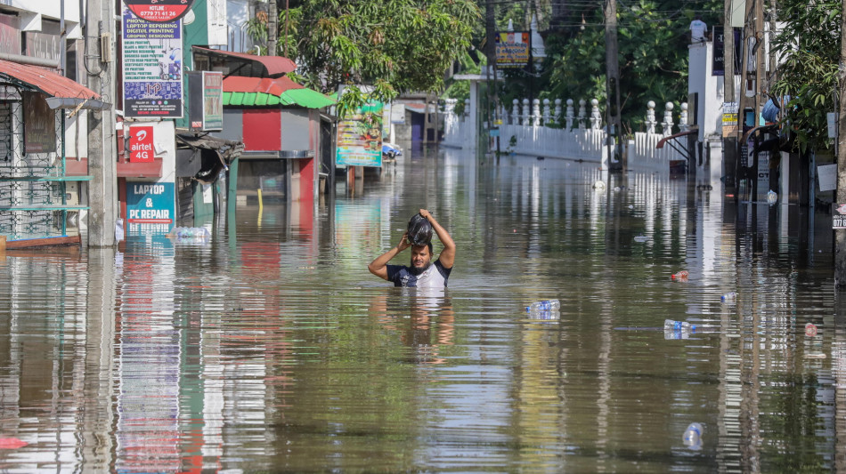 Sale a 334 il bilancio dei morti in Sri Lanka per le inondazioni