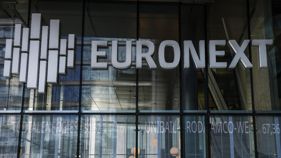 Borsa: l'Europa consolida il rialzo, future Usa in rosso, Milano +0,6%