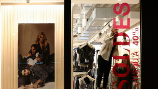 Soldes d'hiver en plein grand froid: les petits commer&ccedil;ants d&eacute;sabus&eacute;s