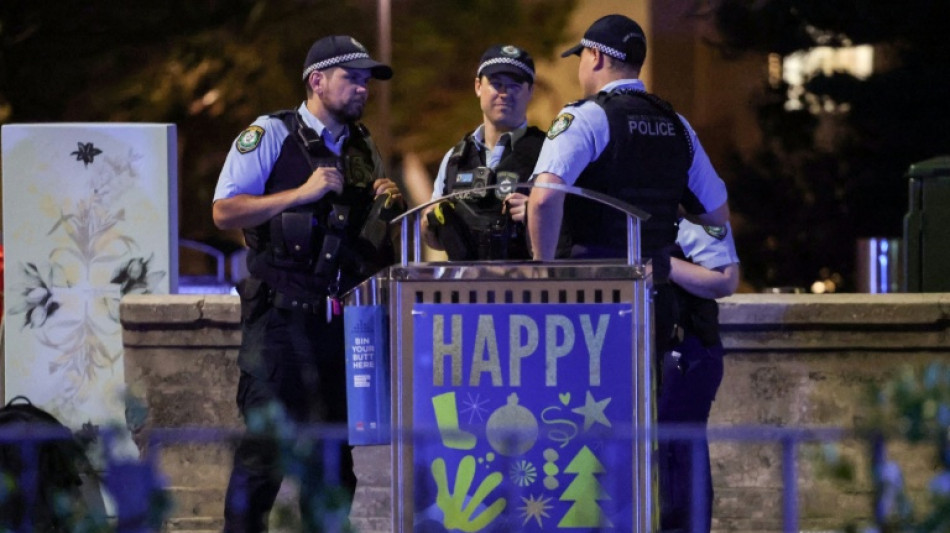 Ataque a tiros em praia de Sydney deixa ao menos 11 mortos