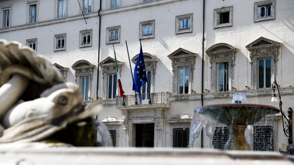 Dl Pnrr, 13 semplificazioni, dalla carta d'identit&agrave; perpetua all'Isee