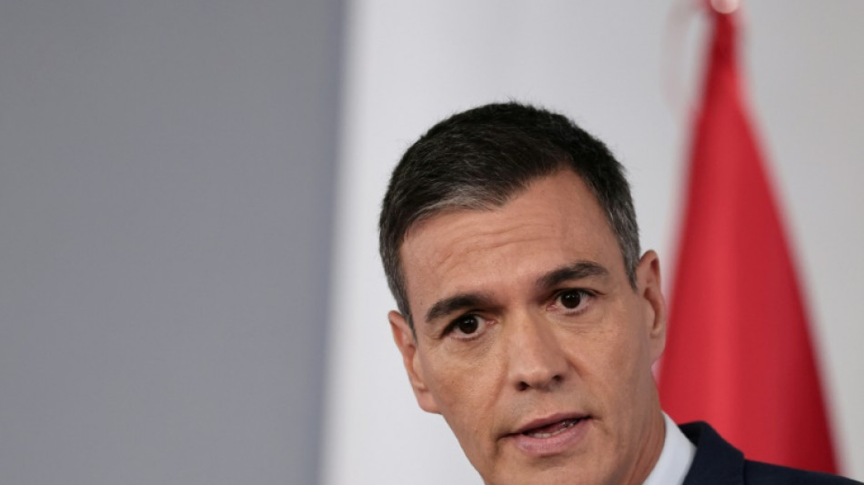 Spain king tasks Sanchez with forming govt 