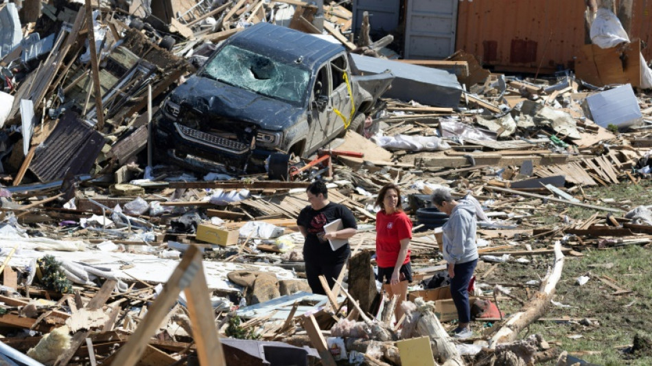 Cinco morrem em um tornado na regi&atilde;o central dos EUA