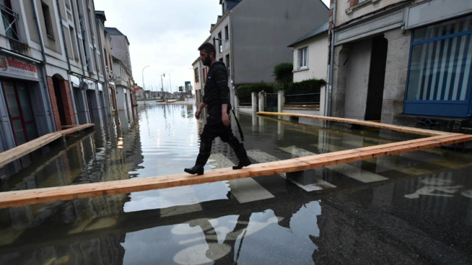 Inondations dans l'Ouest: Redon attend une crue record, trois d&eacute;partements en rouge