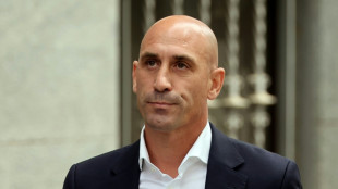 Confirman condena por agresión sexual para exjefe del fútbol español por el beso a Jenni Hermoso