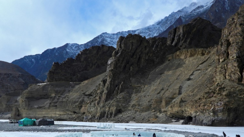 Un "mini-Colis&eacute;e" en parpaings de glace dans l'Himalaya indien