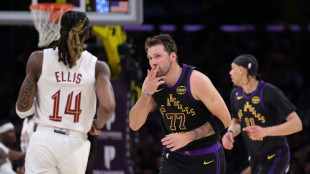 Doncic returns with 42 as Lakers down Cavs 