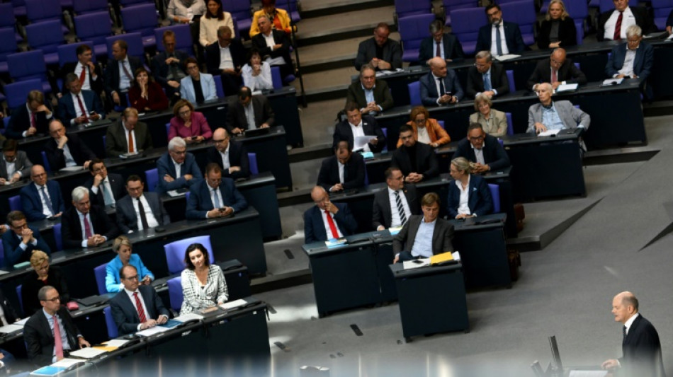 Bundestag stimmt &uuml;ber Sicherheitspaket ab