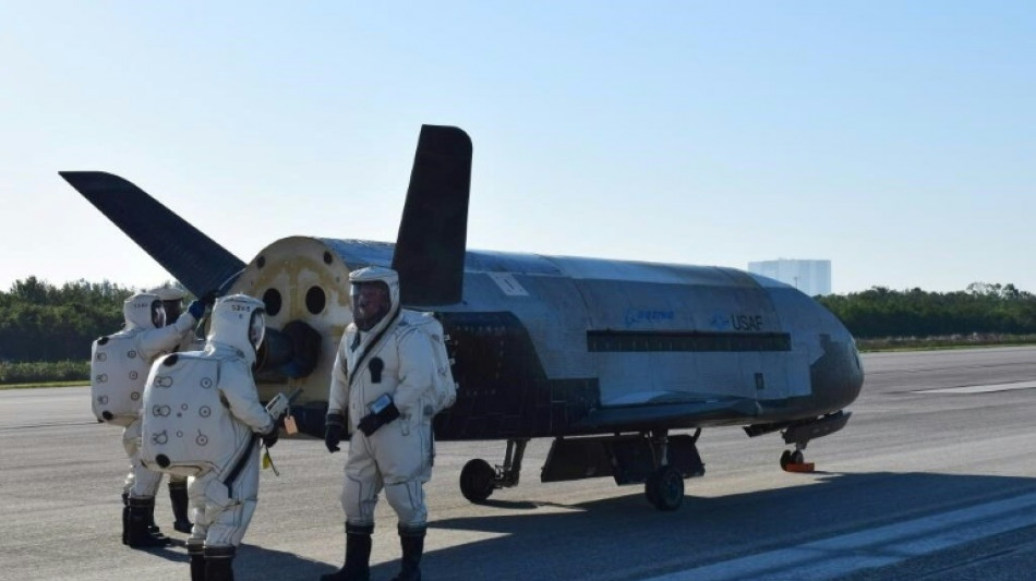 Un drone spatial de l'arm&eacute;e am&eacute;ricaine de retour sur Terre apr&egrave;s 908 jours en orbite