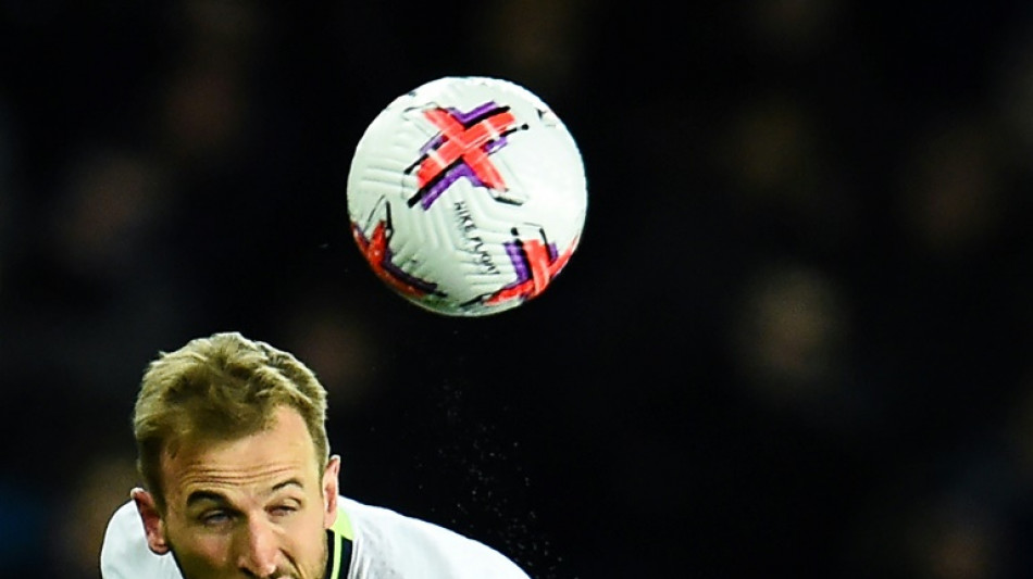 Kane est&aacute; "totalmente comprometido" con el Tottenham, dice su entrenador