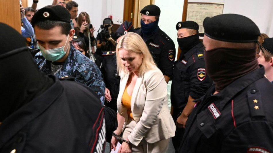 Russie: la journaliste oppos&eacute;e &agrave; l'offensive en Ukraine assign&eacute;e &agrave; r&eacute;sidence