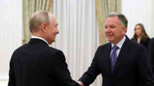 Ucrania, Rusia y EEUU reanudan sus conversaciones sin precedentes en Abu Dabi
