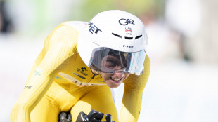 Ciclismo: Giro di Svizzera, Pogacar beffa Van der Poel e vince la crono