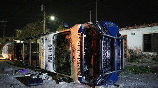 Cidad&atilde;os tentam linchar policiais em munic&iacute;pio no M&eacute;xico 