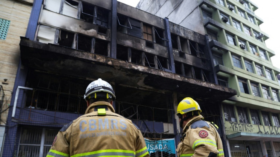 Ao menos 10 mortos em inc&ecirc;ndio em abrigo no Rio Grande do Sul 