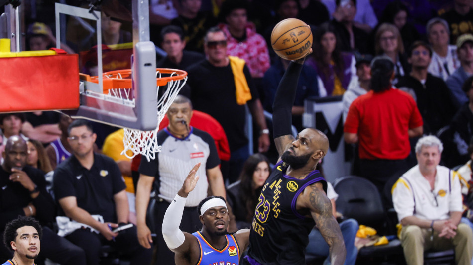 Nba: cordata Kushner-Iger verso il controllo dei Lakers per 12,5 miliardi