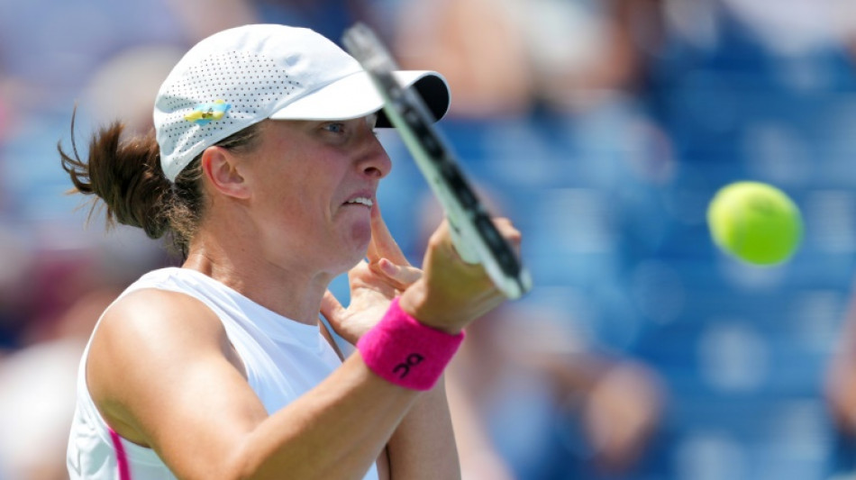 Swiatek vence Vondrousova e vai &agrave;s semifinais do WTA 1000 de Cincinnati