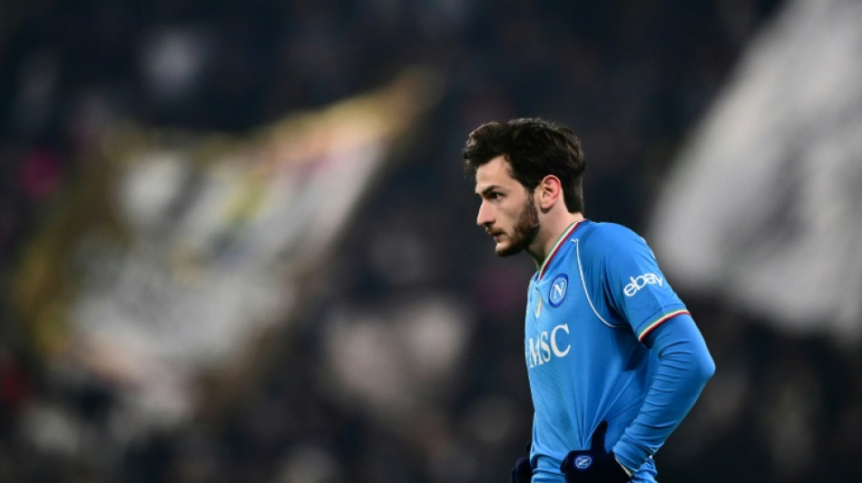 Napoli trope&ccedil;a no Torino a 4 dias de enfrentar Bar&ccedil;a na Champions