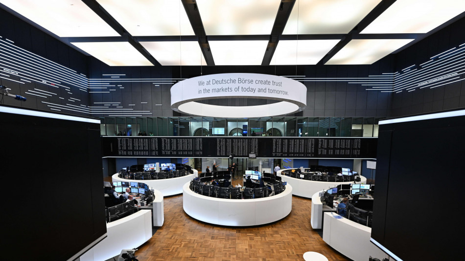 Borsa: Europa debole in chiusura, Parigi -0,11%, Londra 1,09%