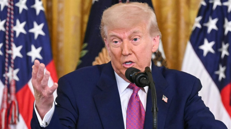 Trump diz a Ir&atilde; para chegar a um acordo ou ficar&aacute; exposto a ataques 'mais brutais'