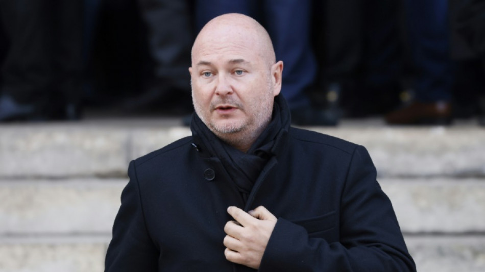 Plaintes de l'animateur Cauet pour harc&egrave;lement apr&egrave;s des accusations d'envoi de messages sexuels &agrave; des mineures