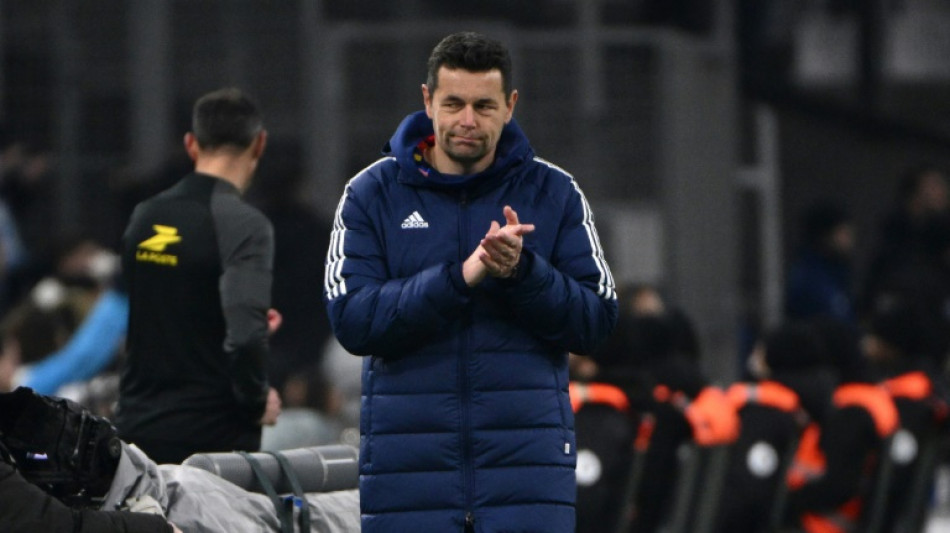 Lyon confirma Pierre Sage como t&eacute;cnico at&eacute; o final da temporada