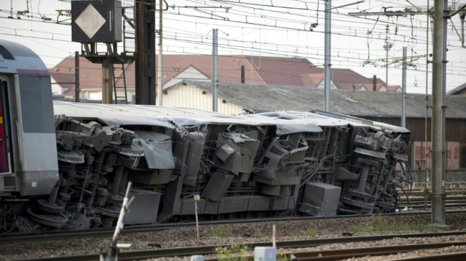 Au proc&egrave;s de la catastrophe ferroviaire de Br&eacute;tigny, les vies et "l'insouciance" perdues