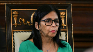 Trump dice estar dispuesto a reunirse con la presidenta interina de Venezuela