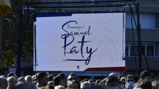 Minute de silence dans les collèges et lycées pour Samuel Paty et Dominique Bernard