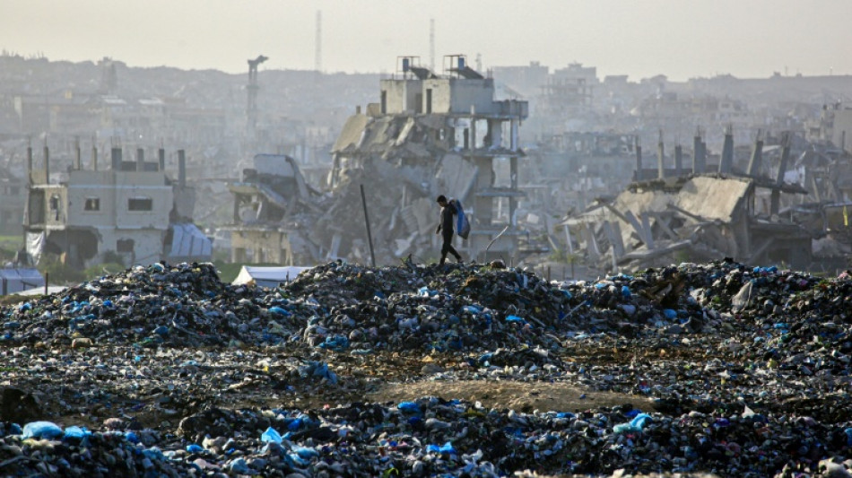 Israel anuncia 'reabertura limitada' da passagem de fronteira de Rafah