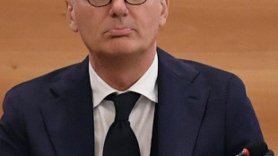 EssilorLuxottica e Burberry rinnovano l'accordo per gli occhiali