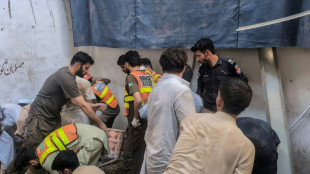 Mindestens 28 Todesopfer bei Einsturz von Schuldach in Pakistan