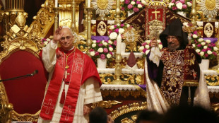 El papa concluye su visita a Turqu&iacute;a y viaja a L&iacute;bano con un mensaje de paz