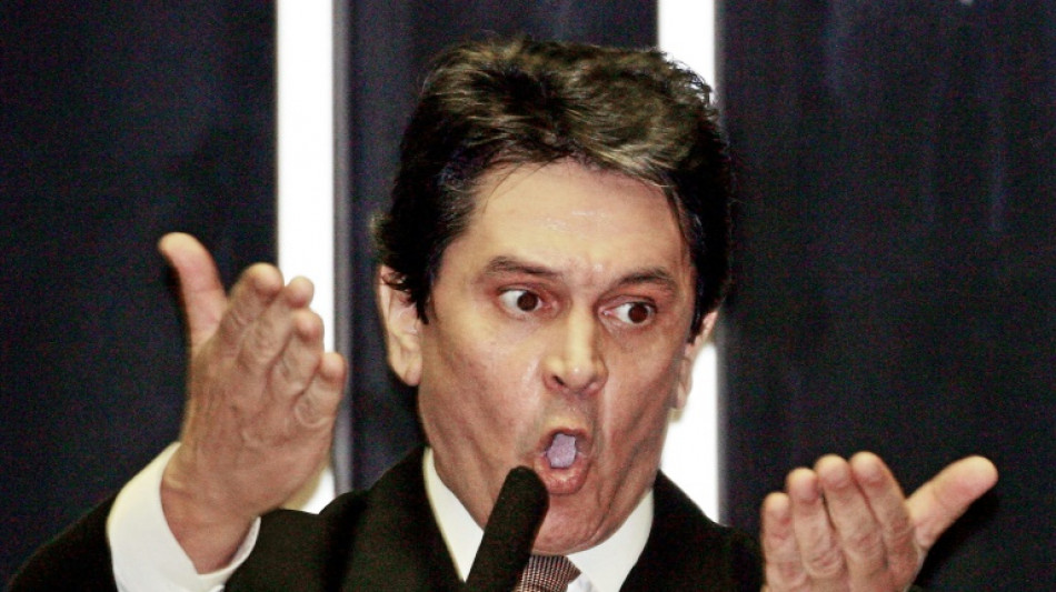 Unterstützer von Brasiliens Präsident Bolsonaro feuert Granaten auf Polizei