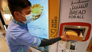 A Duba&iuml;, temple du luxe, des distributeurs de pain gratuit pour les plus pauvres