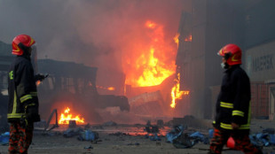 Autoridades de Banglad&eacute;s intentan identificar a v&iacute;ctimas de la mortal explosi&oacute;n