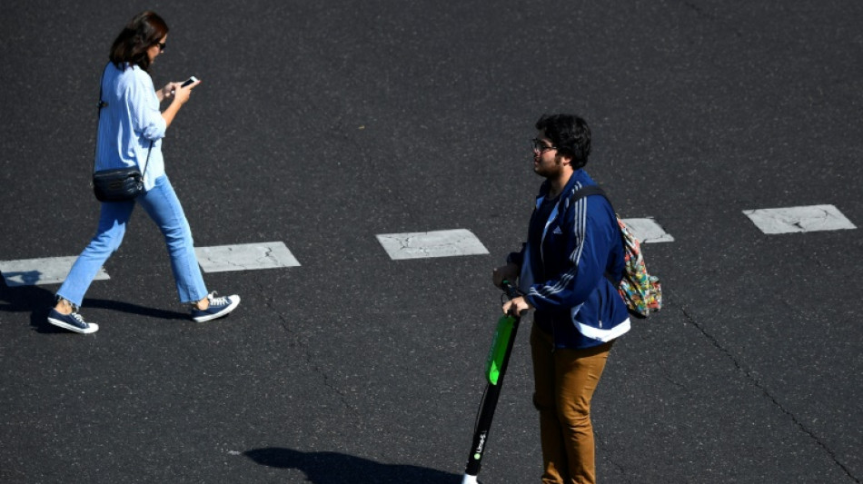 Madrid proh&iacute;be los patinetes el&eacute;ctricos de alquiler en sus calles