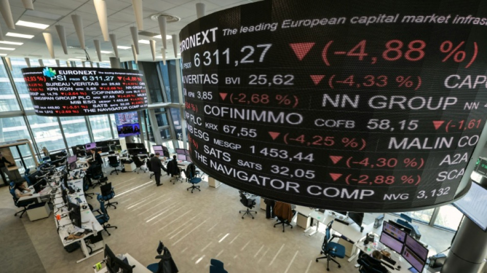 La Bourse de Paris joue la prudence face aux perspectives d'accord sur le Groenland
